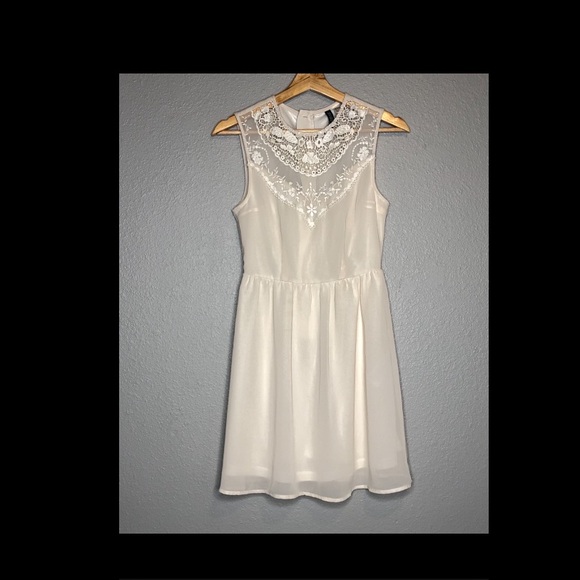 Divided by H&M Cream Lace Dress - Picture 3 of 8